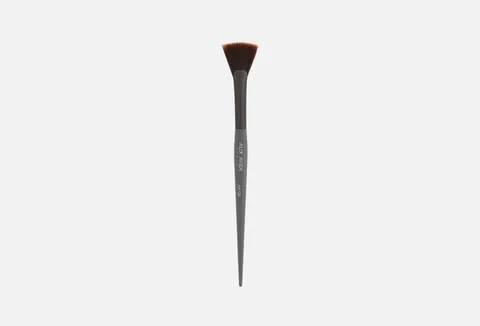 Alix Avien Fan Brush